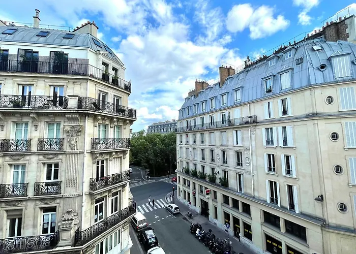 Elegance & Refinement A Stone's Throw From Louvre Apartman