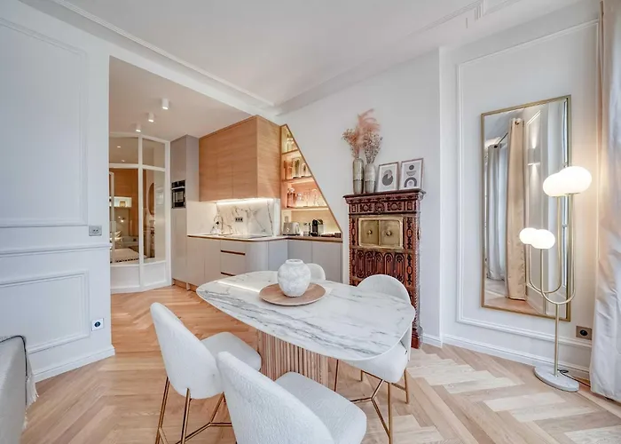 Elegance & Refinement A Stone's Throw From Louvre Apartman Párizs